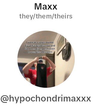 Didn't C That Coming π Busty Customer Service #yNCDfeox