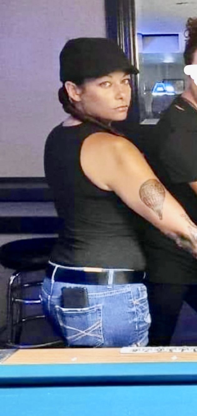 Bartender Ni’Col still reps what guys love the most….beer and big tits #NZo1Pndh