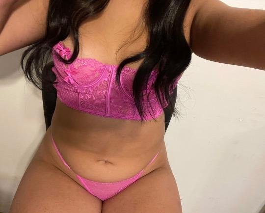 22 year old Bella Escort in San Fernando Valley #cV5qOGRs