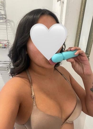 22 year old Bella Escort in San Fernando Valley #vTGz3oc6