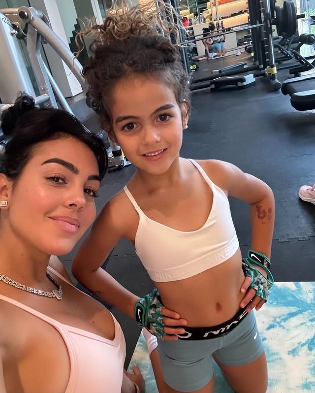 Georgina Rodríguez a vagabunda mulher de Cristiano Ronaldo #B9mWnGxR