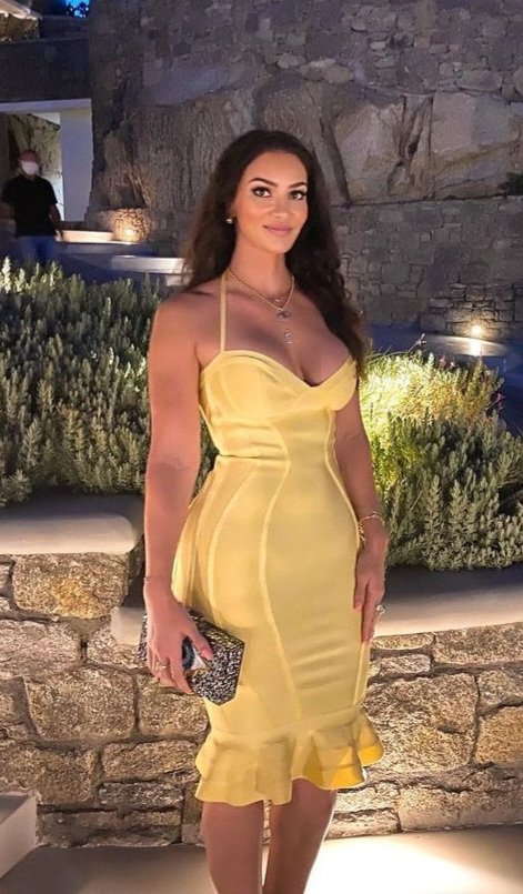 Request.. 35yr old French🇲🇫Legendary Milf..<>Drake's baby mama..<>Loves pawg with her BigAss🍑.. #PiLnnMUn